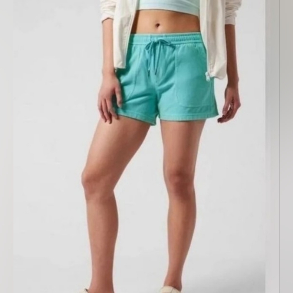 Athleta Farallon Shorts Gulf Green Size L